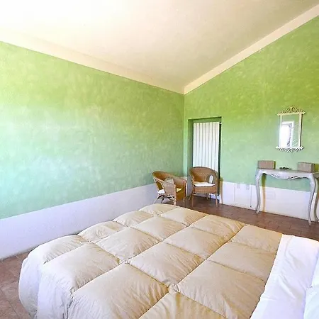 Sleeps 4 Pool Wifi 公寓